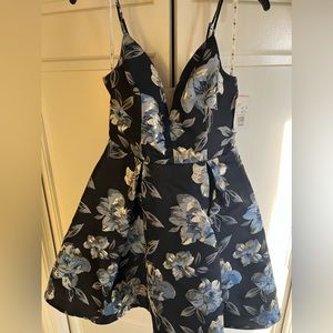 NWT, navy floral dress. Size 8